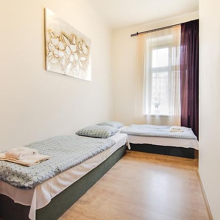 Aparthotel Zarra براغ المظهر الخارجي الصورة