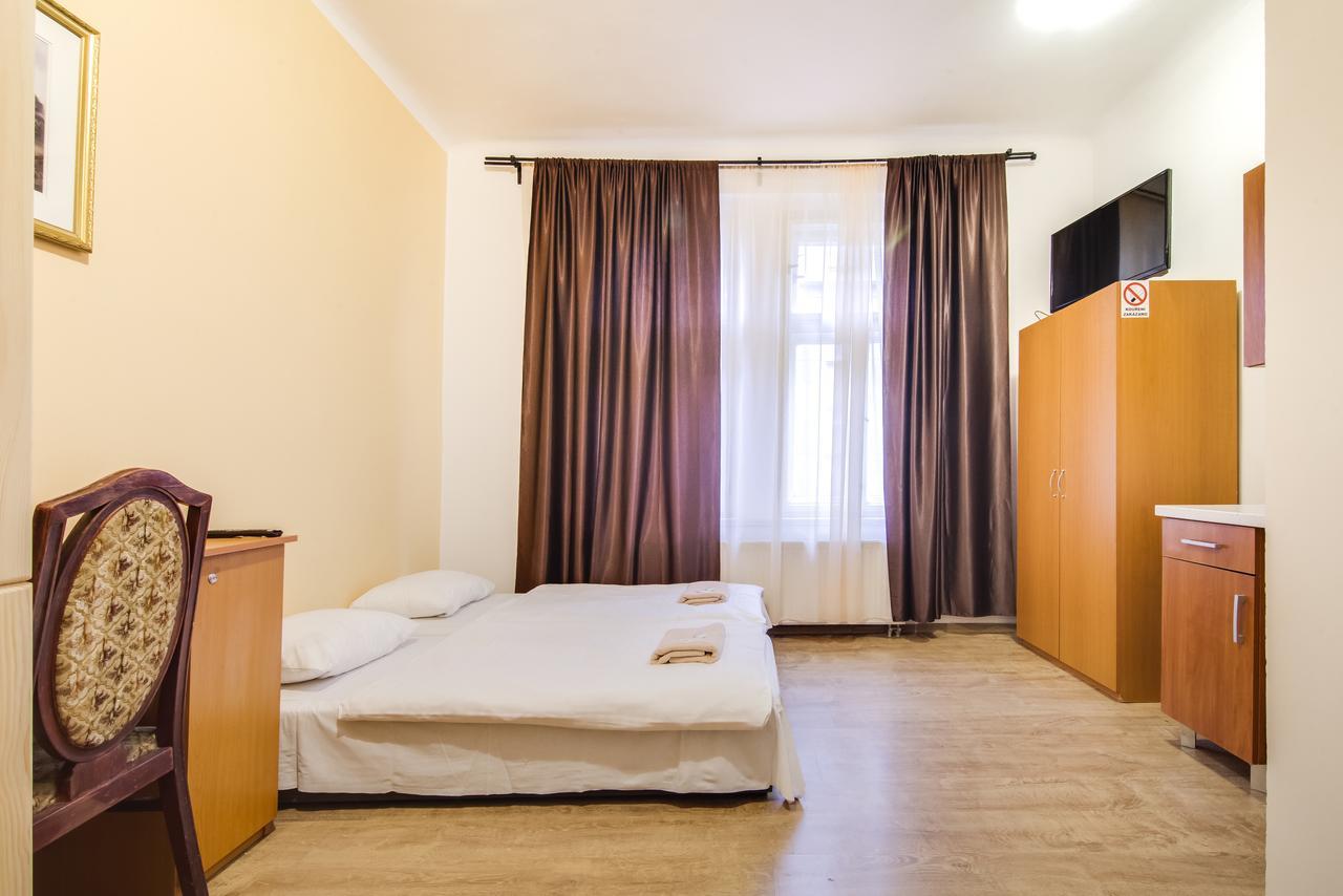Aparthotel Zarra براغ المظهر الخارجي الصورة