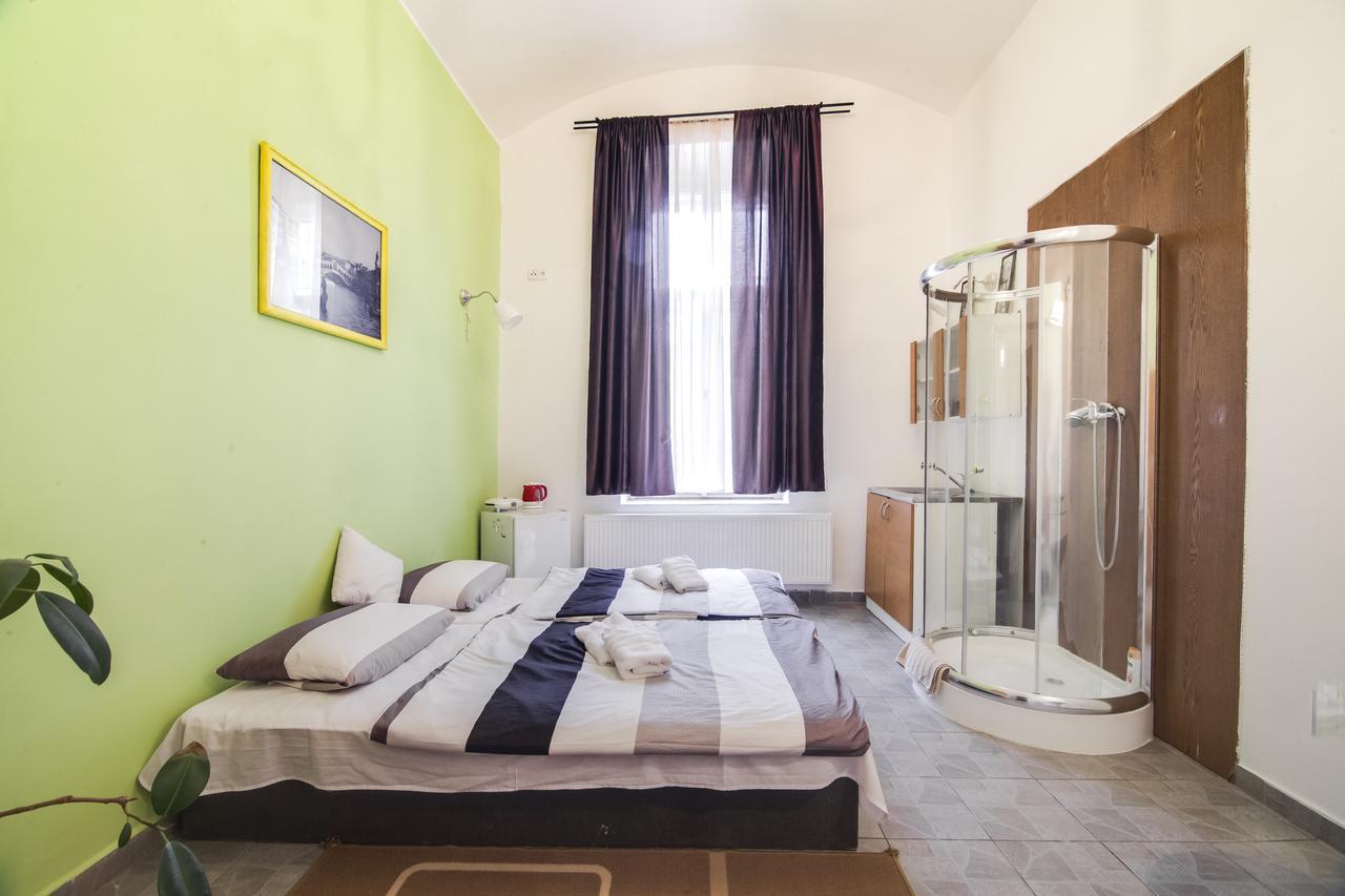 Aparthotel Zarra براغ الغرفة الصورة