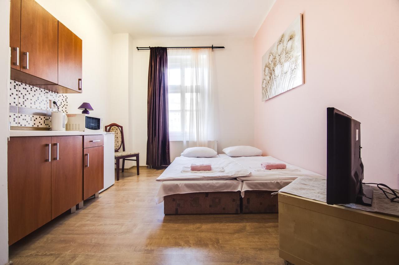 Aparthotel Zarra براغ المظهر الخارجي الصورة