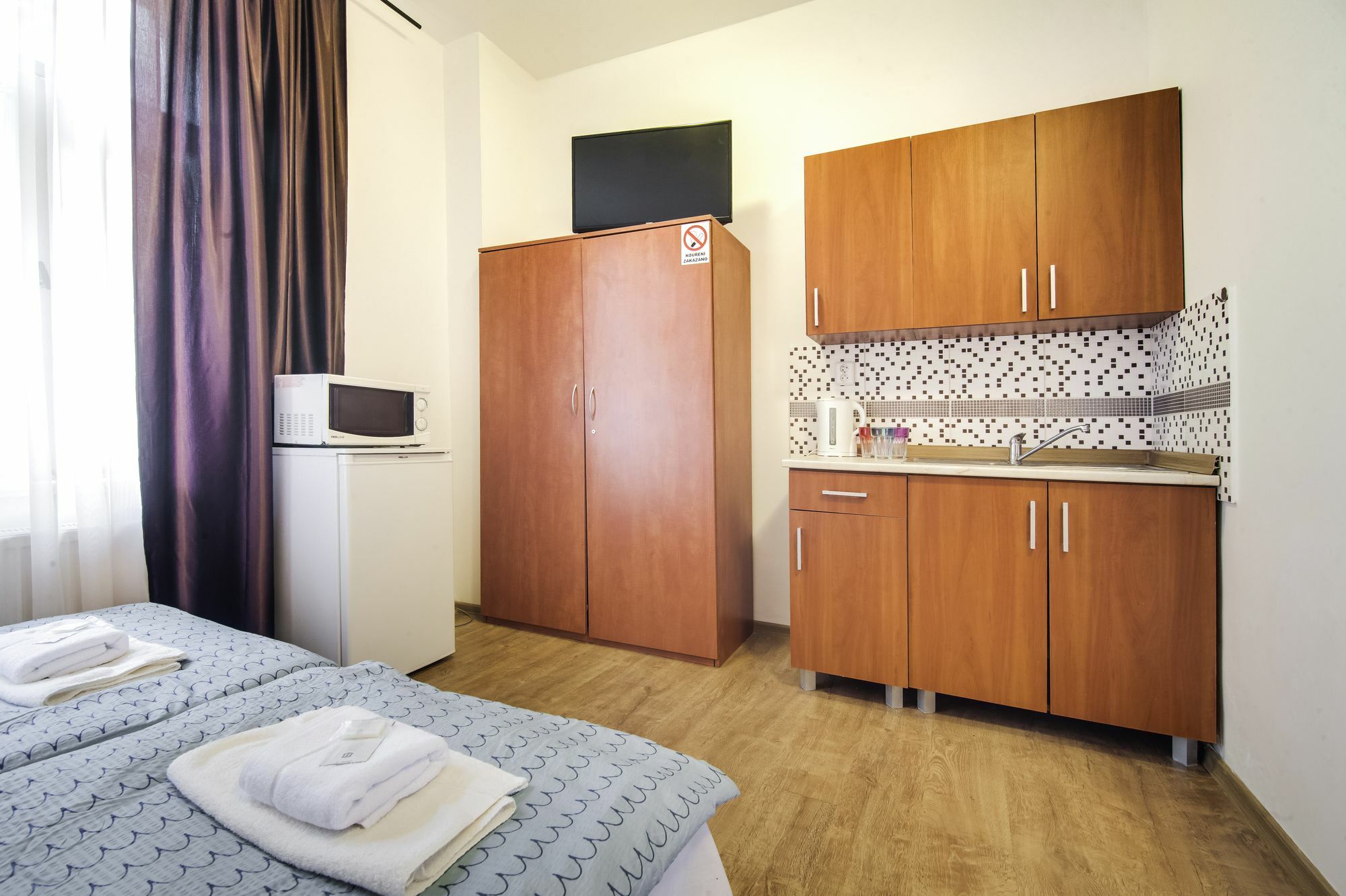 Aparthotel Zarra براغ المظهر الخارجي الصورة