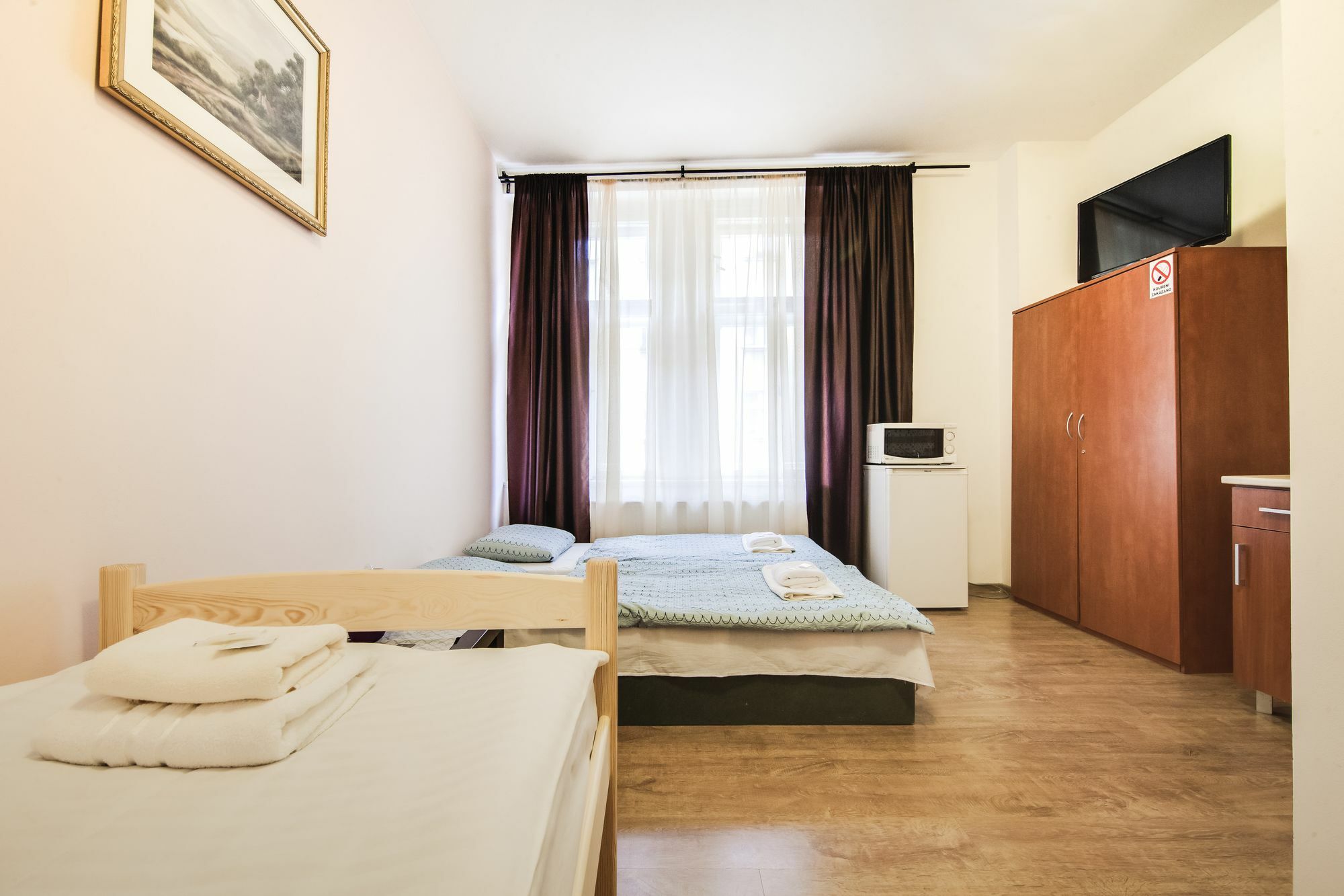 Aparthotel Zarra براغ المظهر الخارجي الصورة