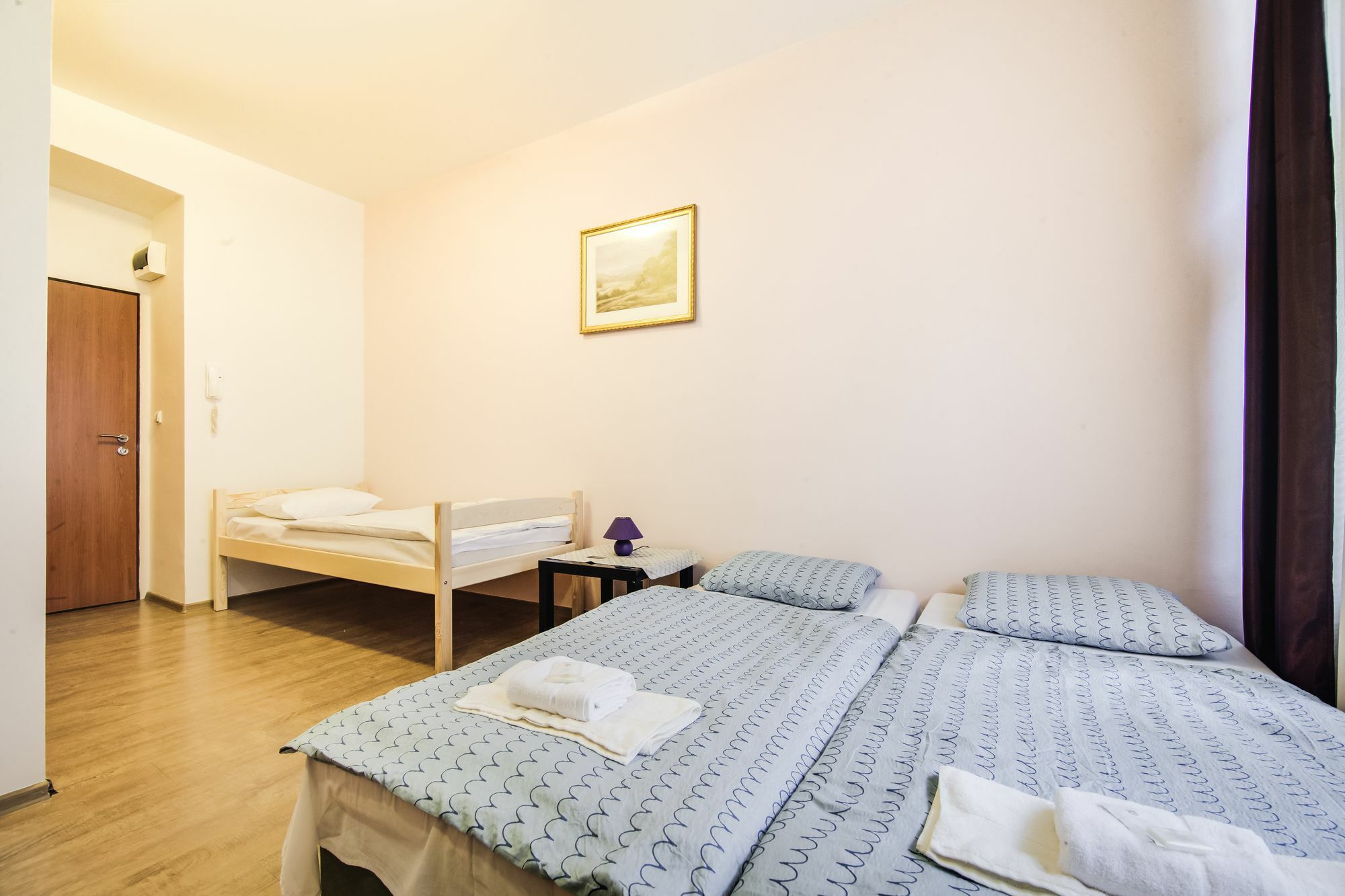 Aparthotel Zarra براغ المظهر الخارجي الصورة